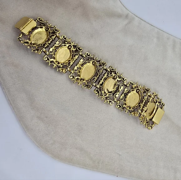 Vintage Bracelet gold-tone with Faux Hematite Stone Statement ornate